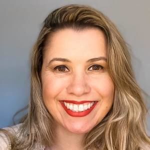 Meet your Posher, Aline
